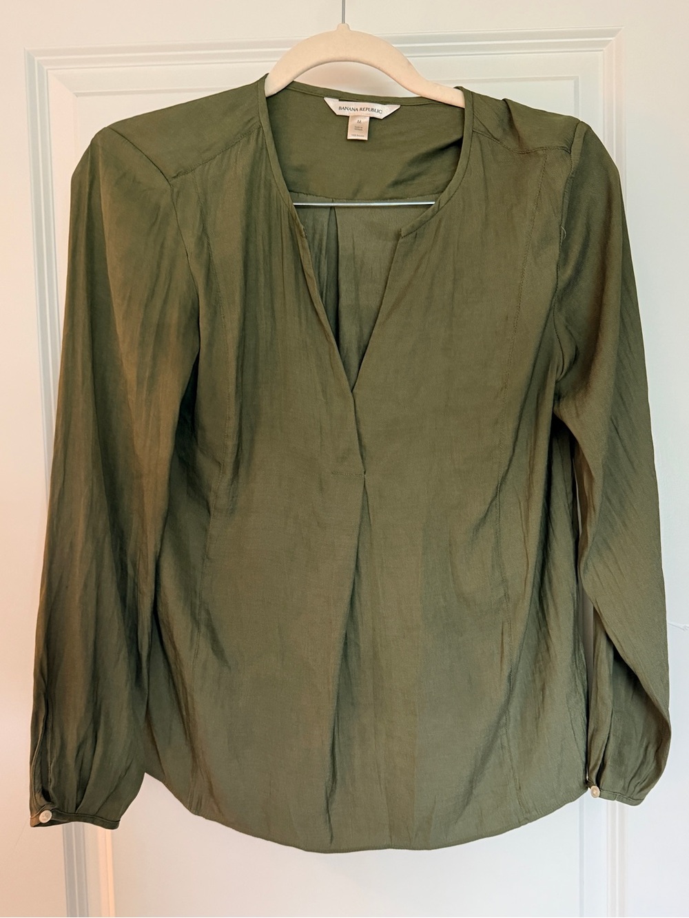 Banana Republic Olive Green Split-Neck Long Sleeve Blouse office workwear